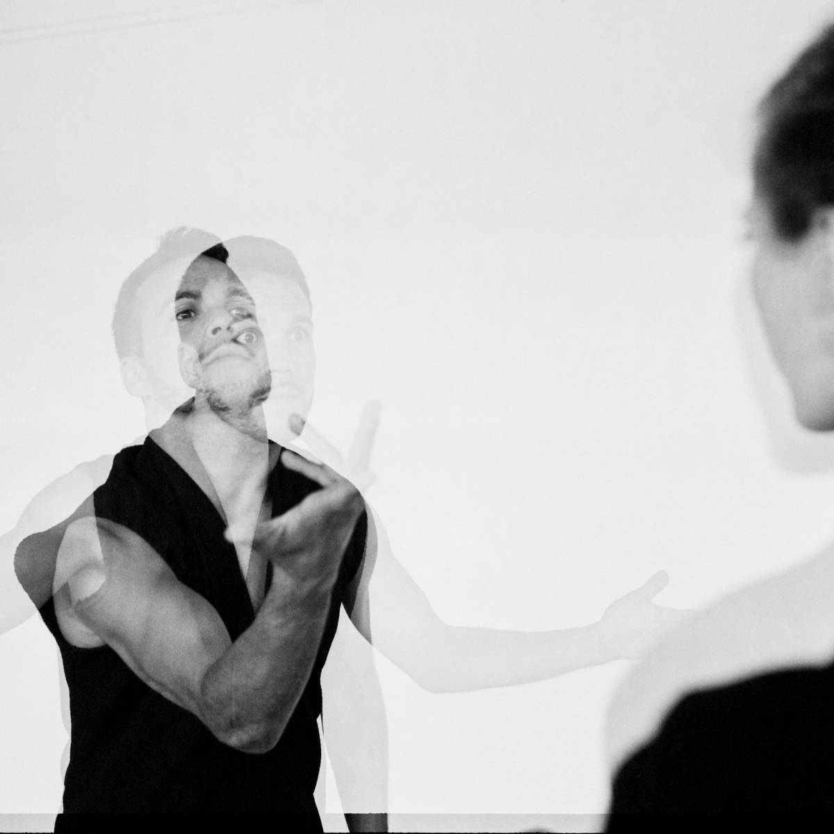 Autin Dance Theatre performing at Stryx gallery. Photography by Ian Jones